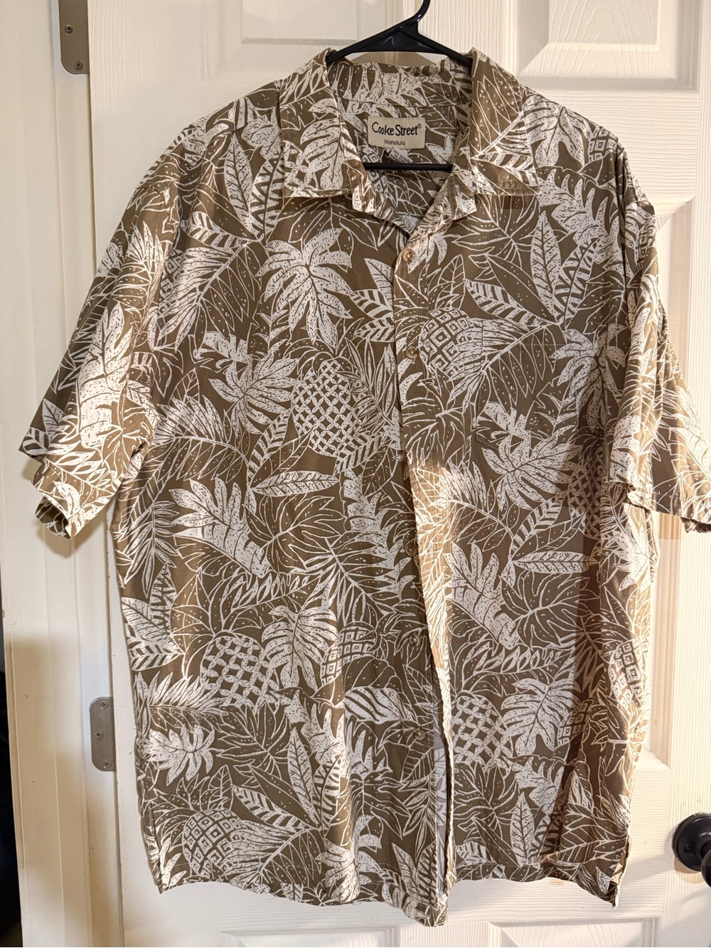 Cooke Street Honolulu Hawaiian Camp Shirt xxl Tan Print Cotton Coastal
